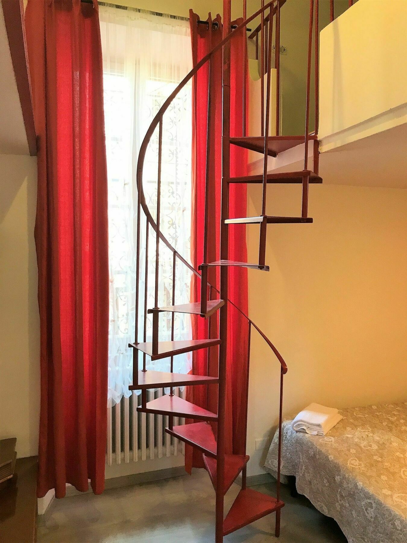 Guesthouse Paradisio ローマ エクステリア 写真