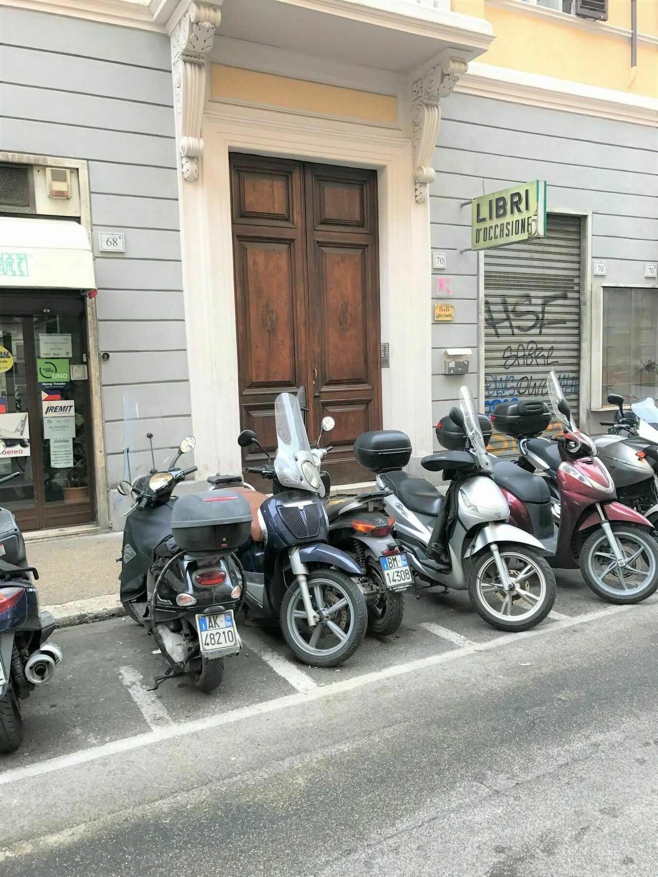 Guesthouse Paradisio ローマ エクステリア 写真