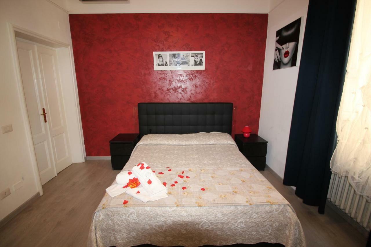 Guesthouse Paradisio ローマ エクステリア 写真
