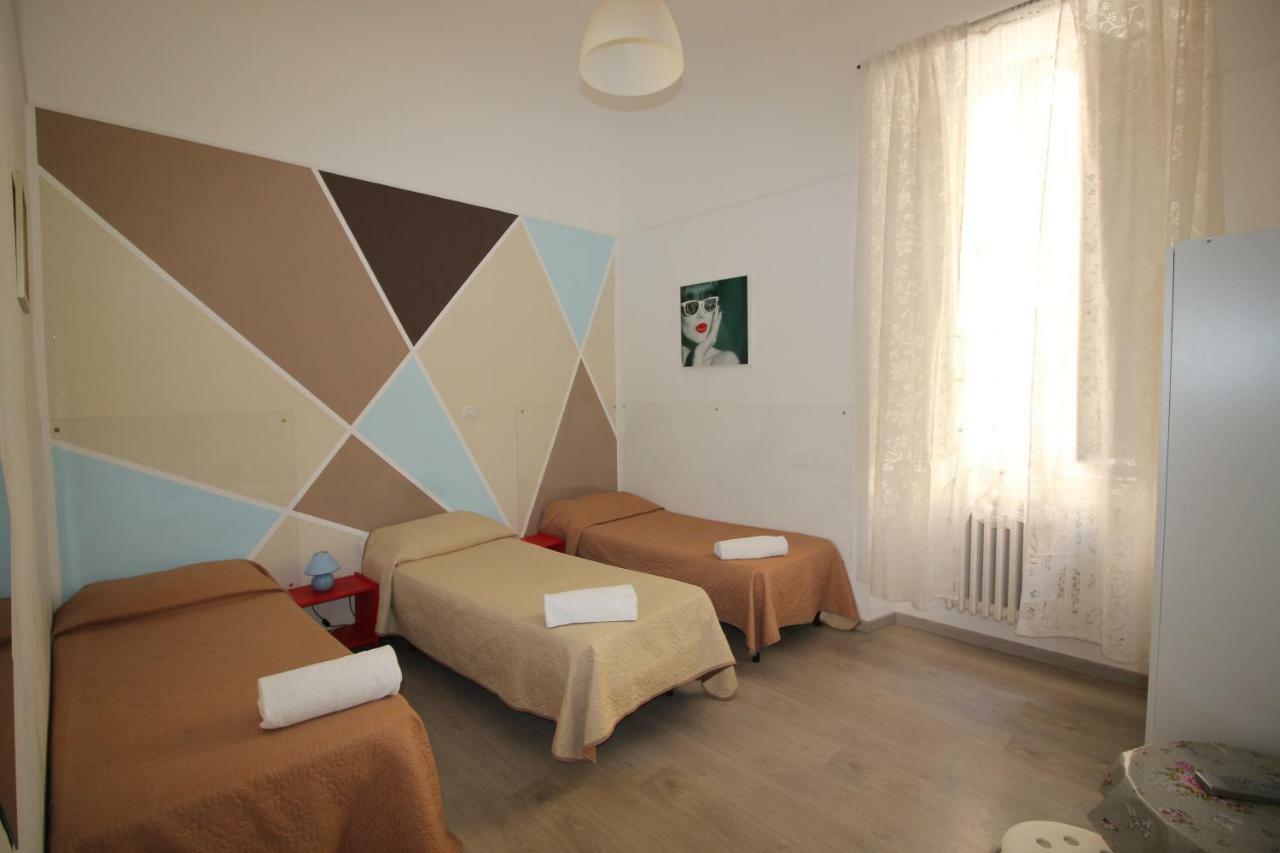 Guesthouse Paradisio ローマ エクステリア 写真